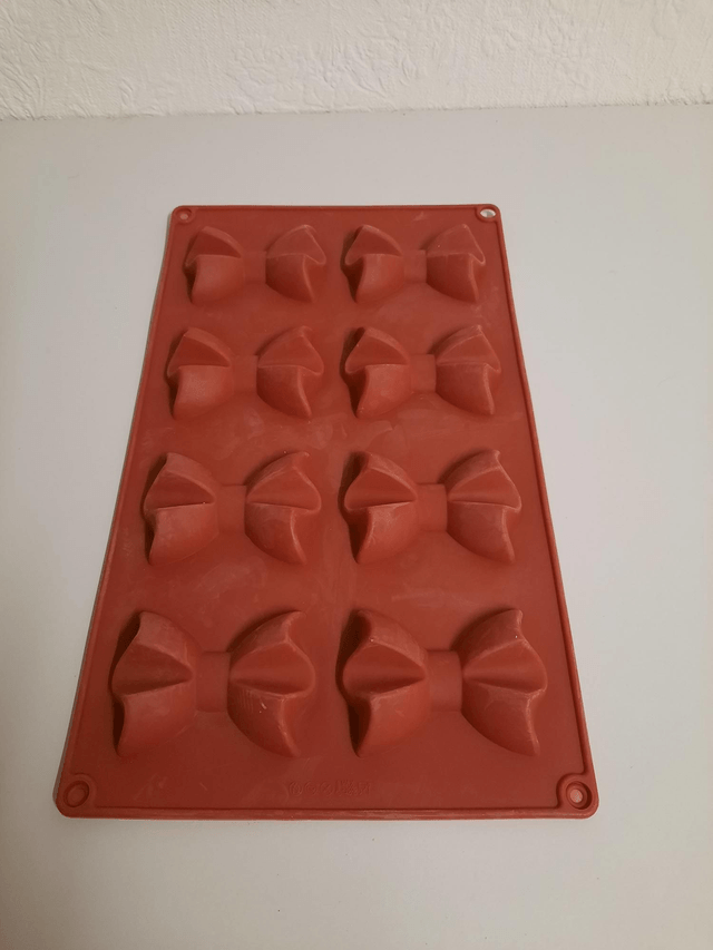 Moule silicone nœuds papillons 🦋 occasion 
