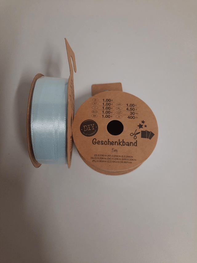 Ruban bleu neuf 