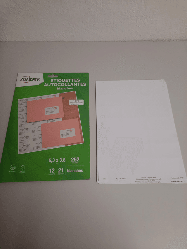Étiquettes rectangle Averty neuf ( 8 feuilles ) 